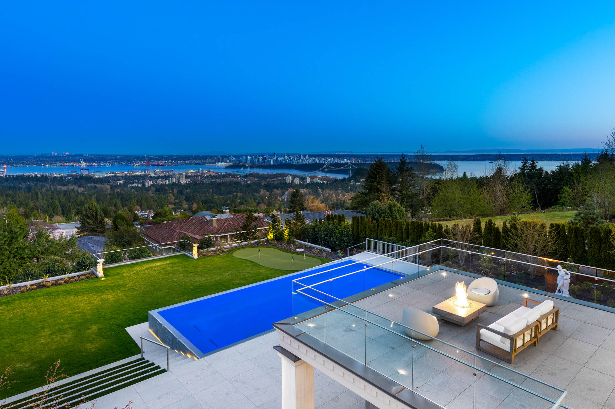 West Vancouver Homes