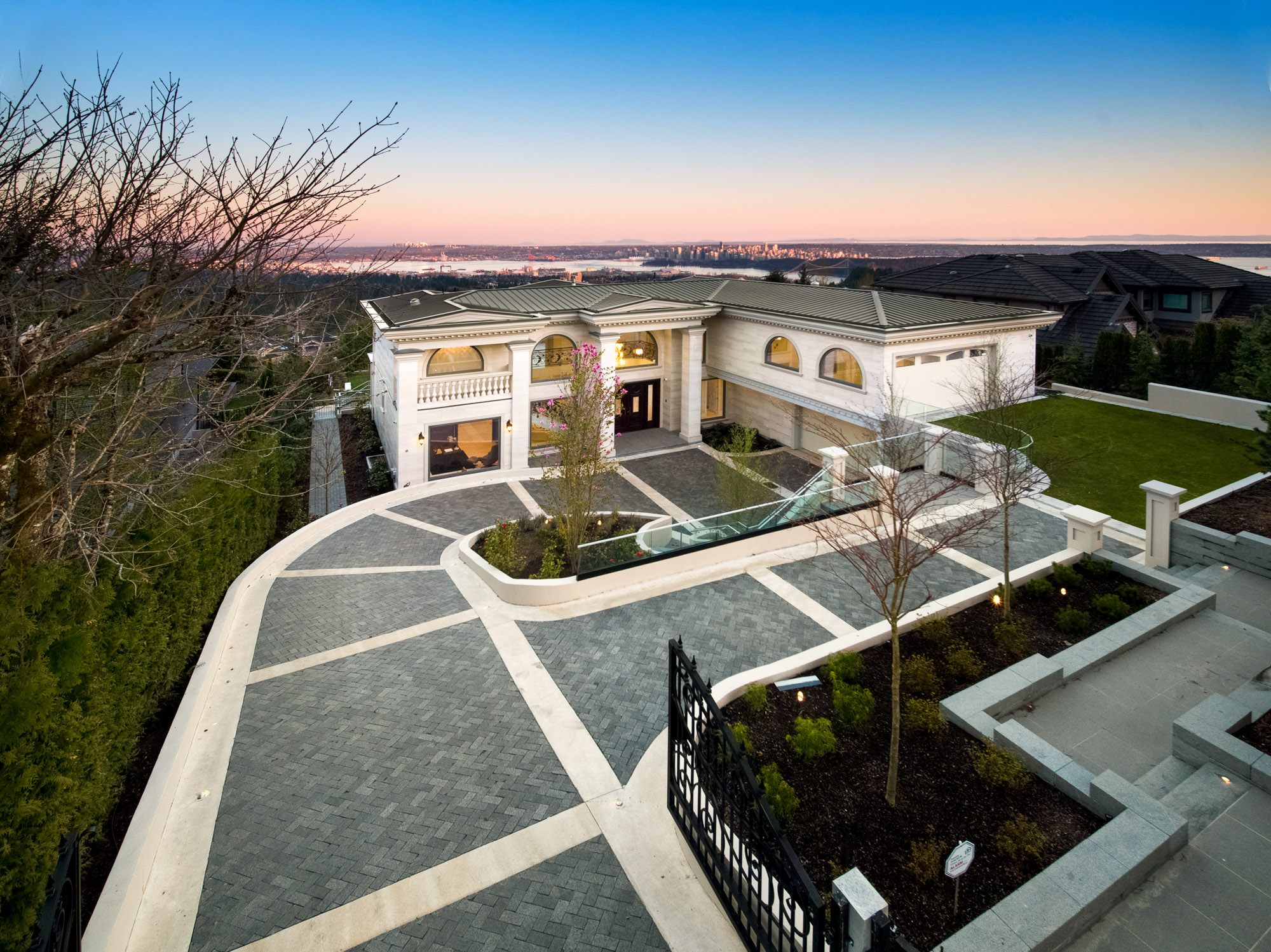 West Vancouver Real Estate