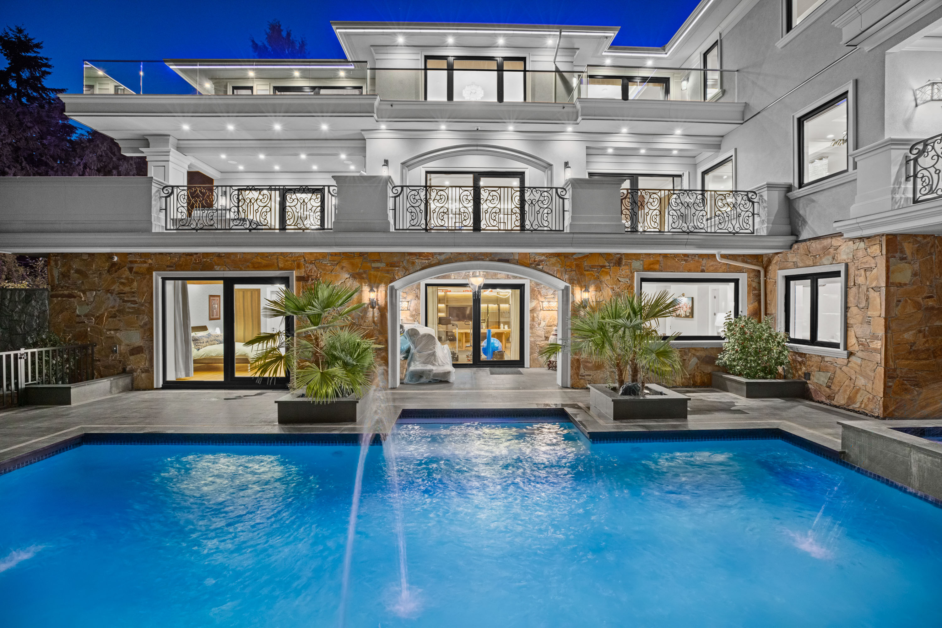 West Vancouver Real Estate