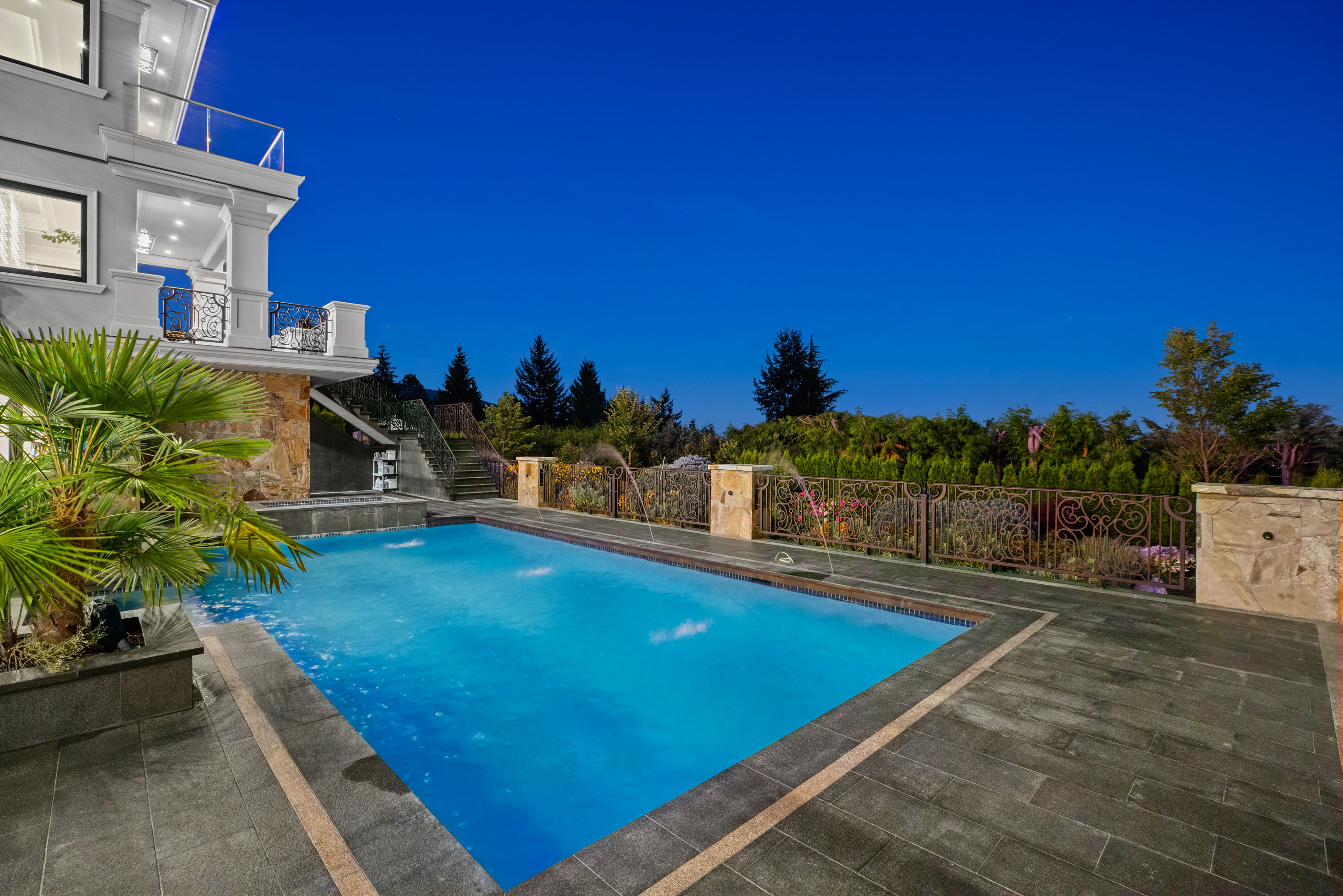 West Vancouver Real Estate