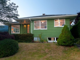 West Vancouver Water Front Homes