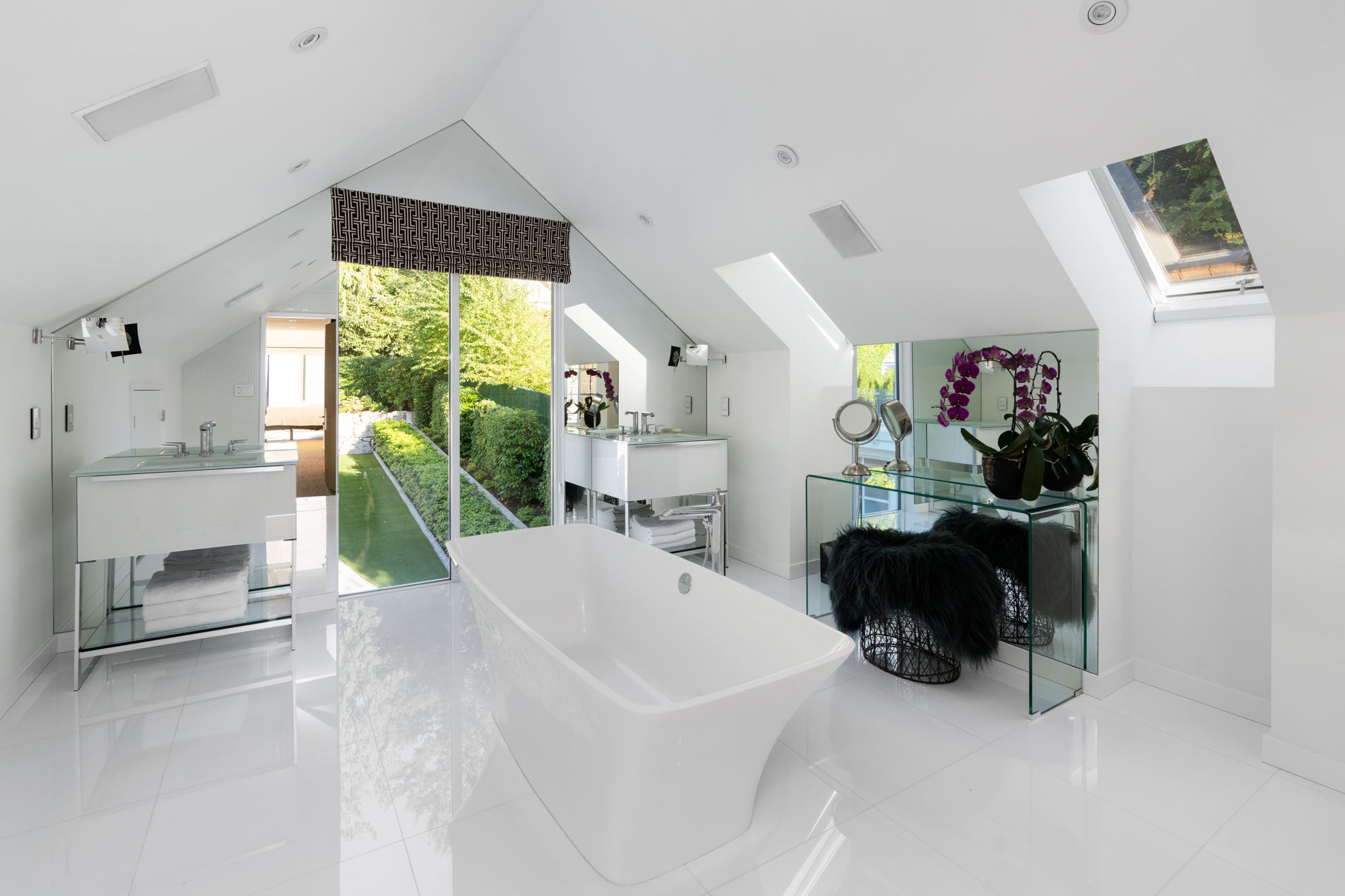 West Vancouver Luxury Homes