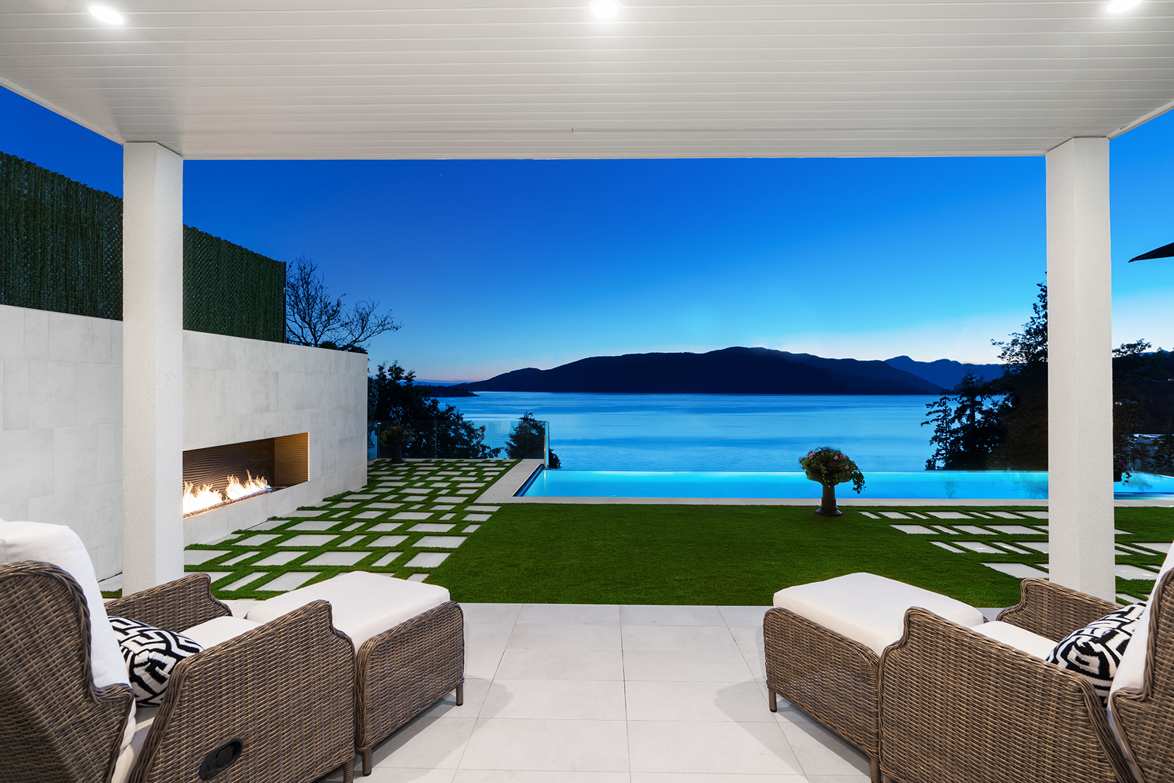 West Vancouver Water Front Homes