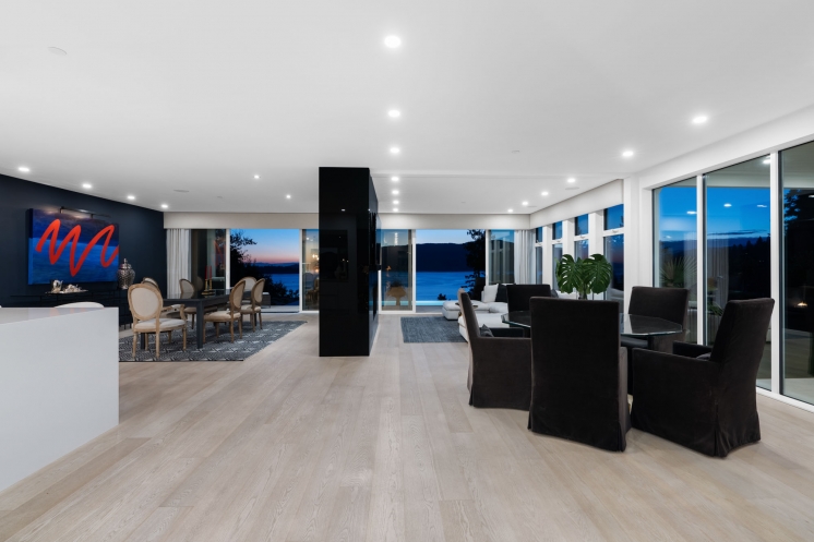 West Vancouver Waterfront Homes