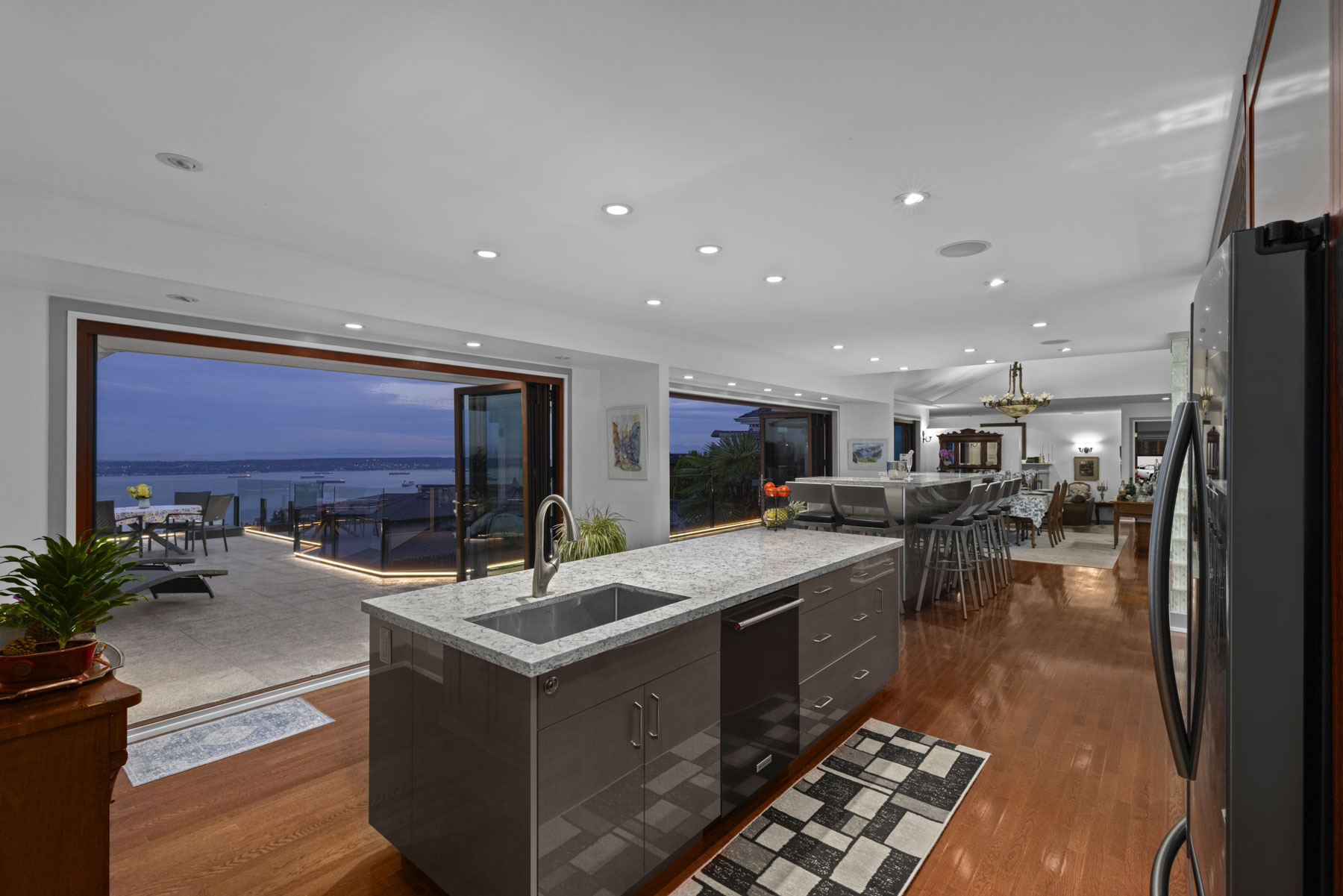 West Vancouver Water Front Homes