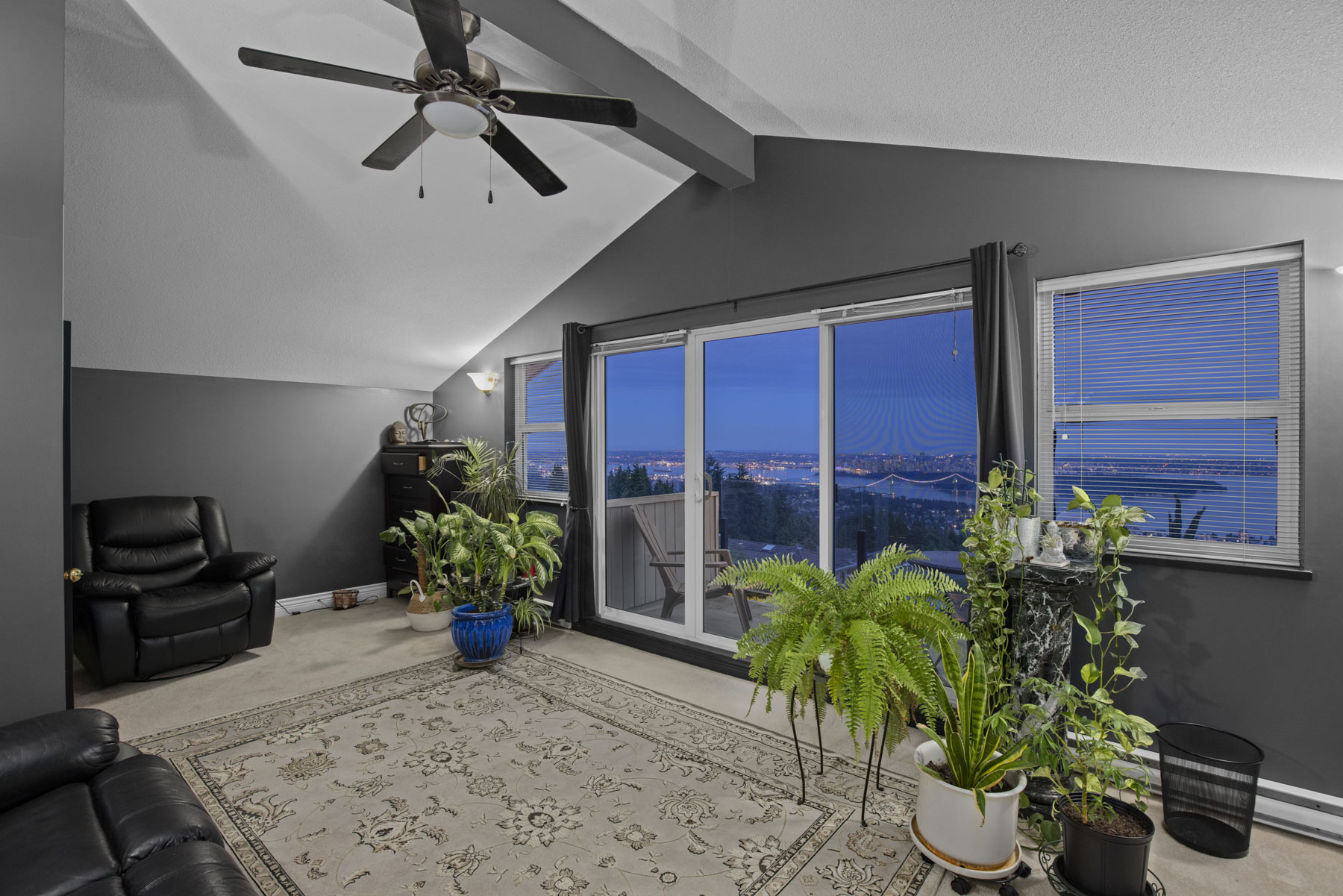 West Vancouver Homes