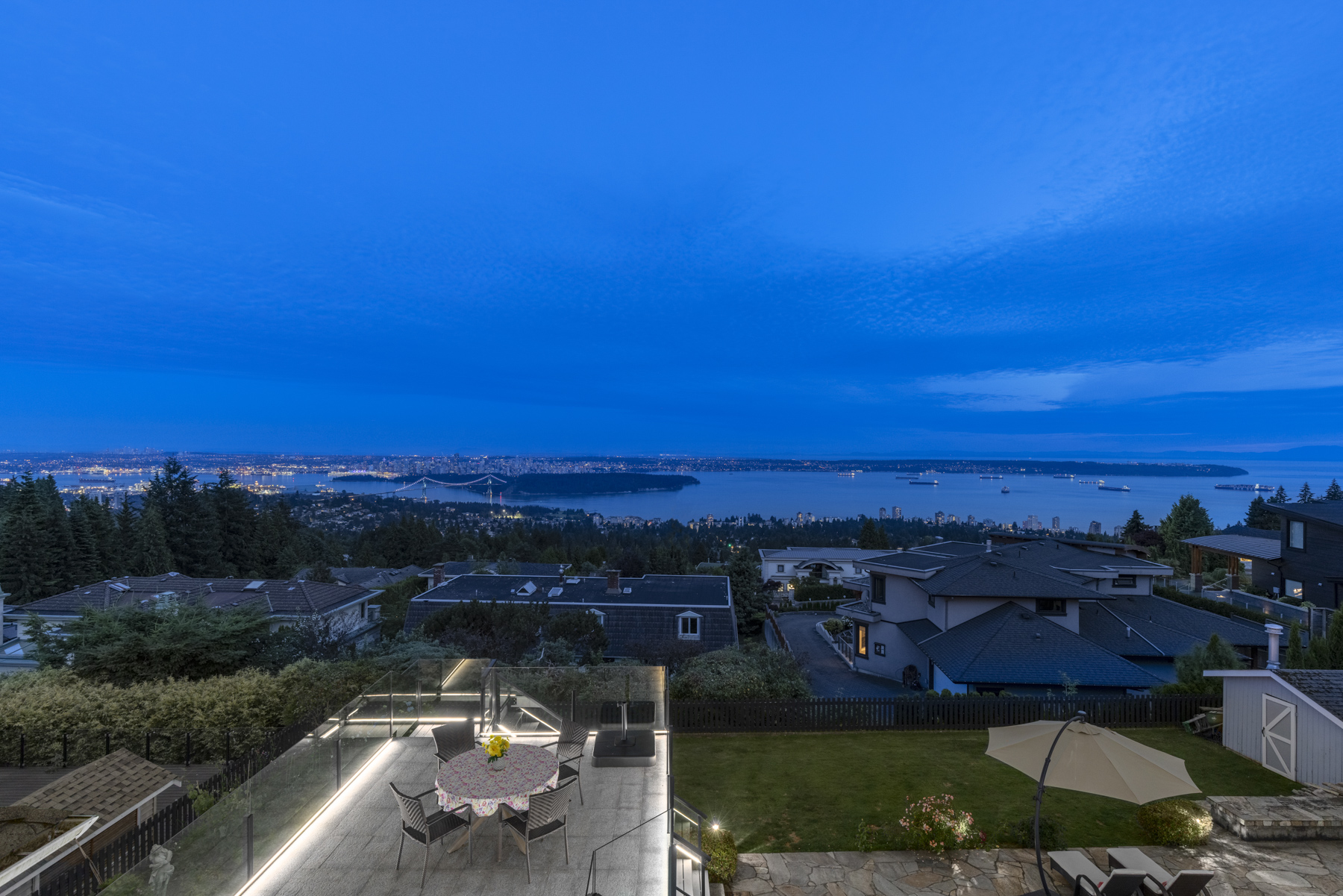 West Vancouver Waterfront Homes