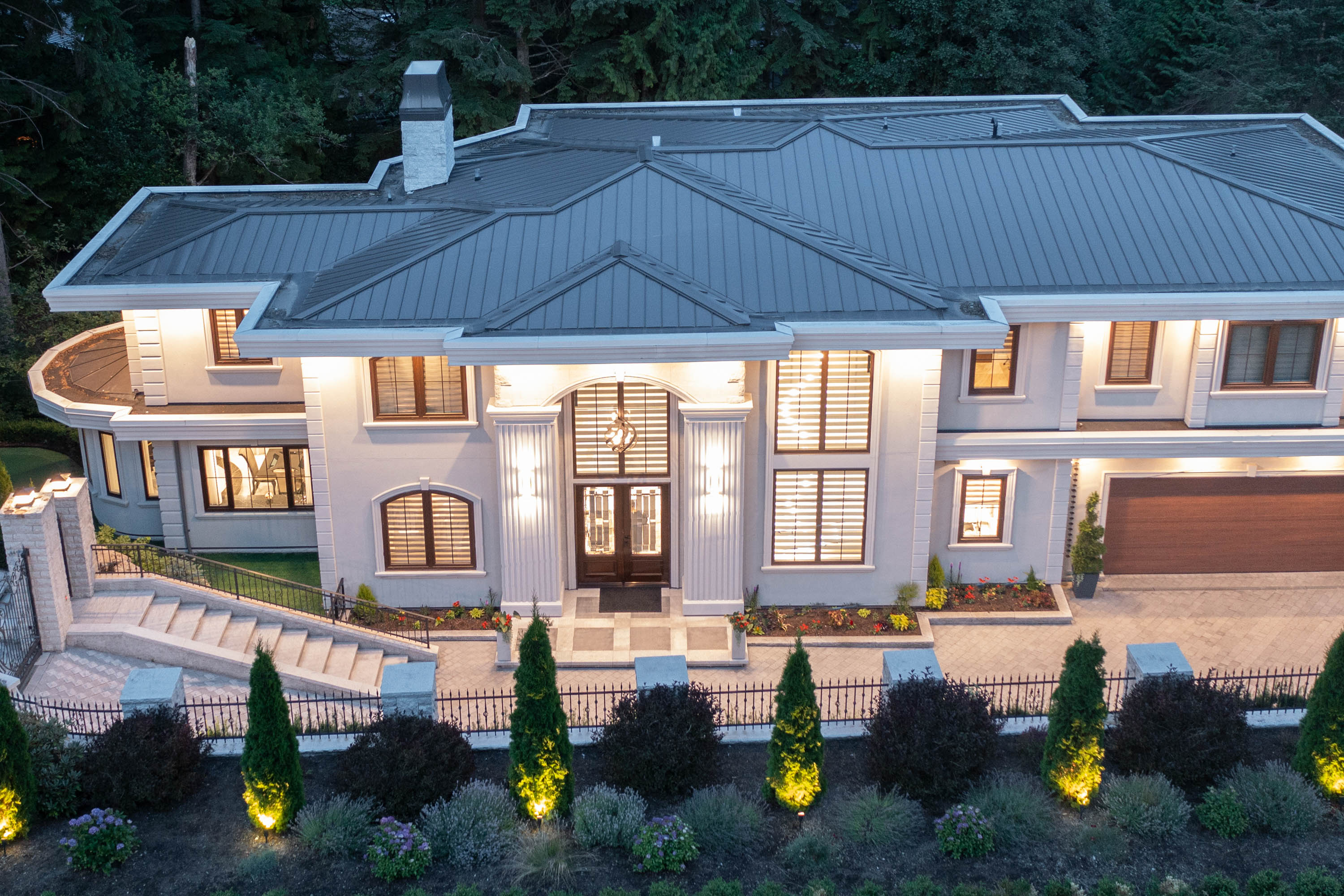 West Vancouver Homes for Sale 564 Glenross Road, Glenmore, West