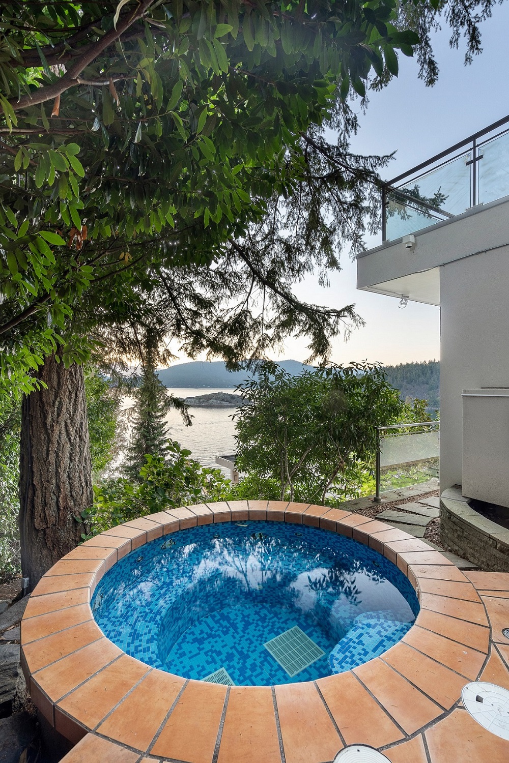 West Vancouver Homes