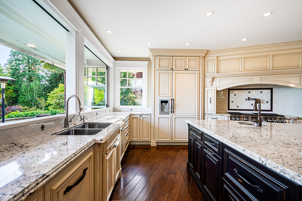 West Vancouver Waterfront Homes