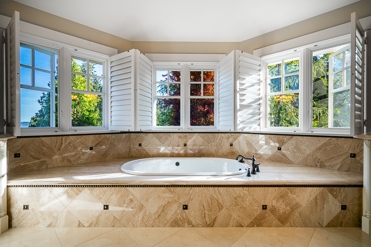 West Vancouver Luxury Homes