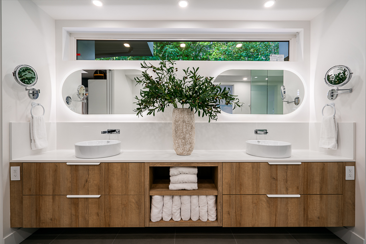 West Vancouver Homes