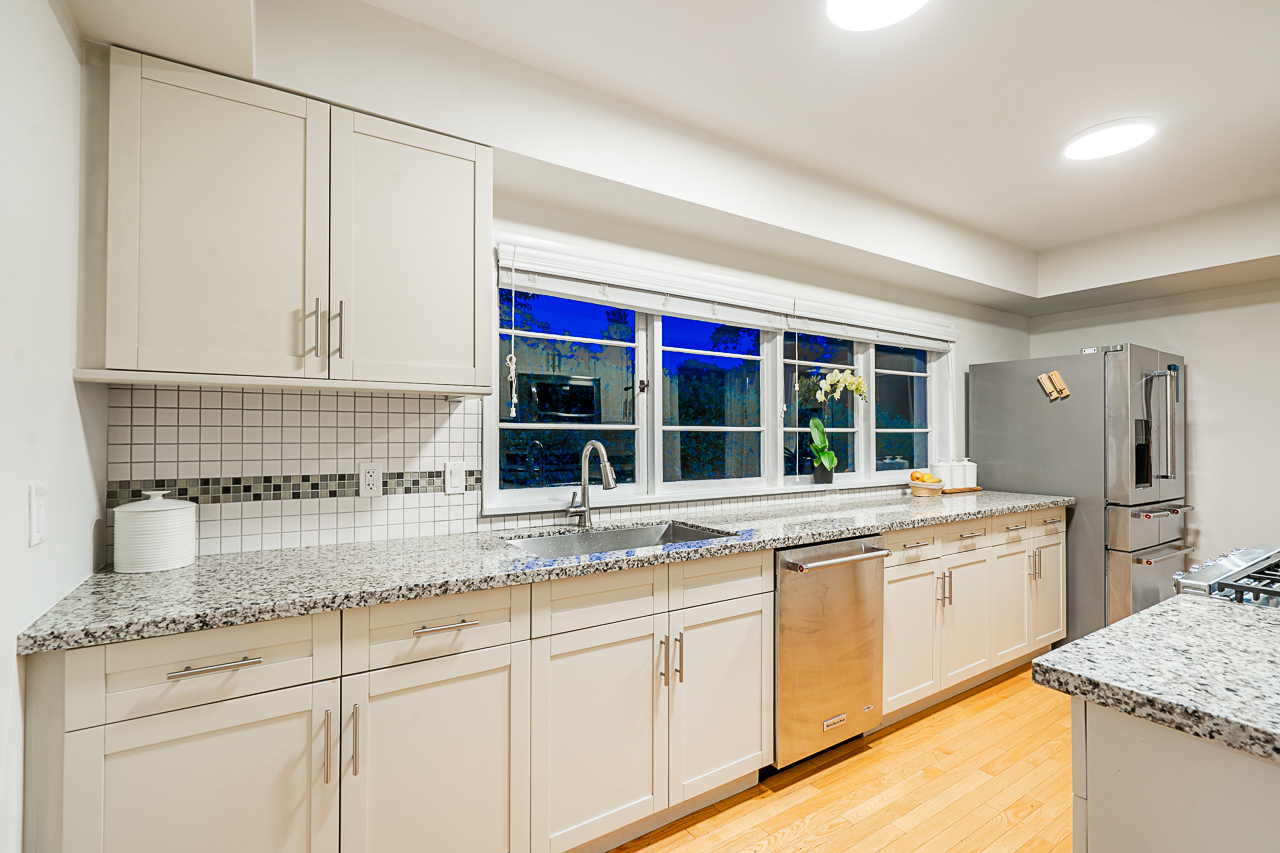 West Vancouver Homes