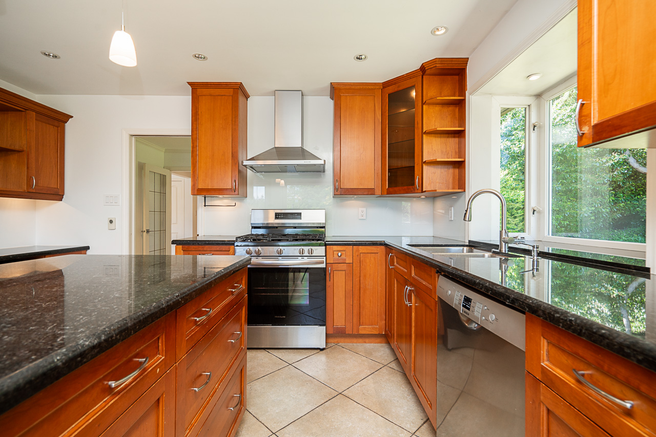 West Vancouver Homes for Sale