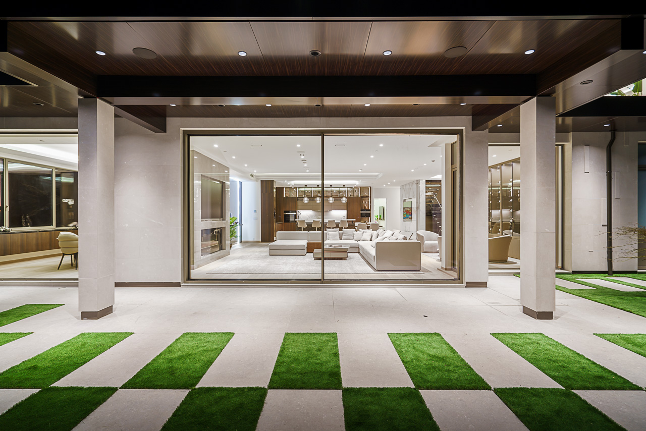 West Vancouver Waterfront Homes