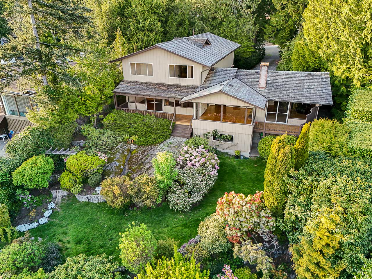 West Vancouver Luxury Homes