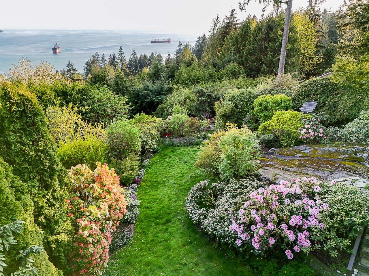 West Vancouver Waterfront Homes