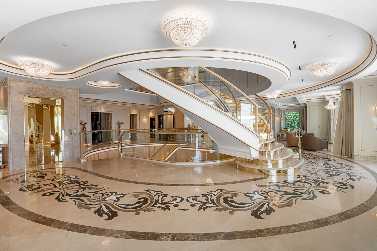 West Vancouver Luxury Homes