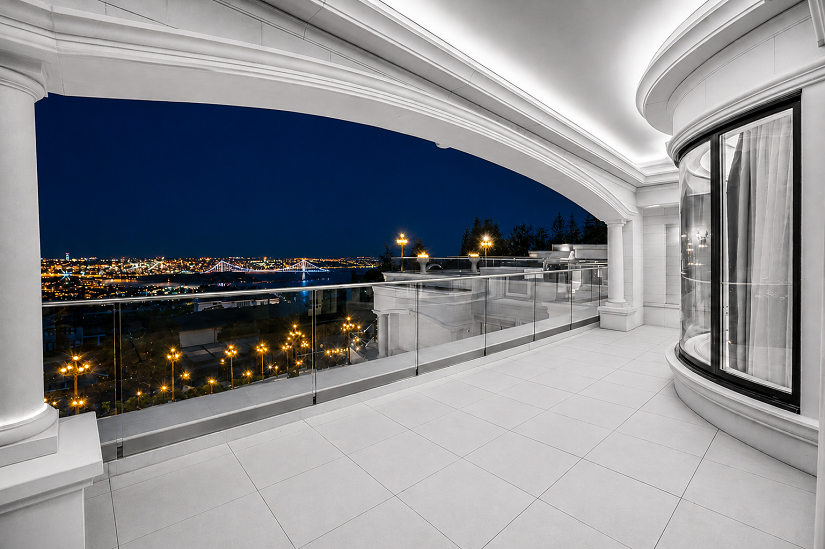 West Vancouver Waterfront Homes