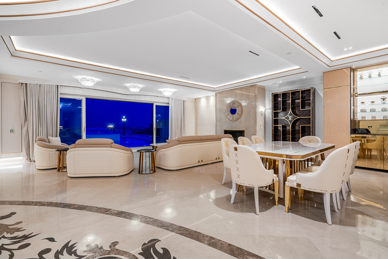 West Vancouver Water Front Homes