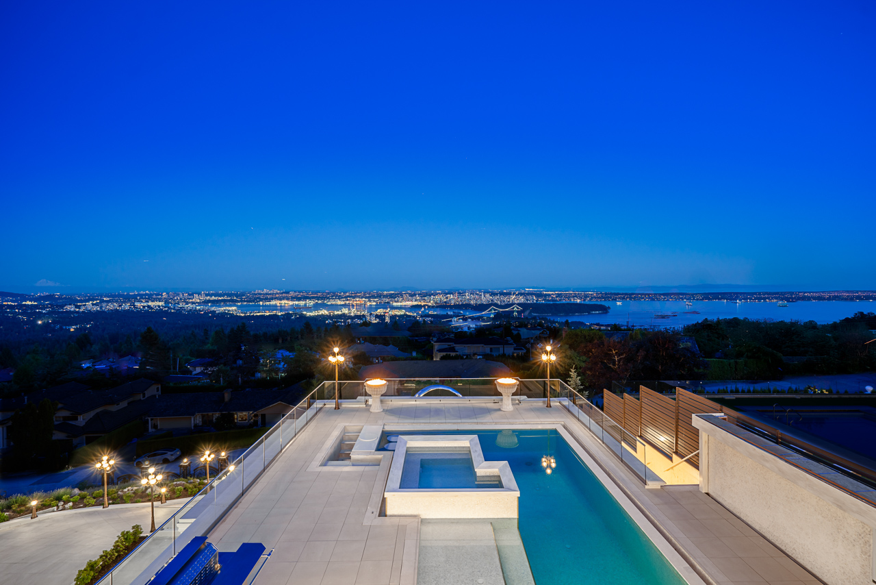 West Vancouver Water Front Homes