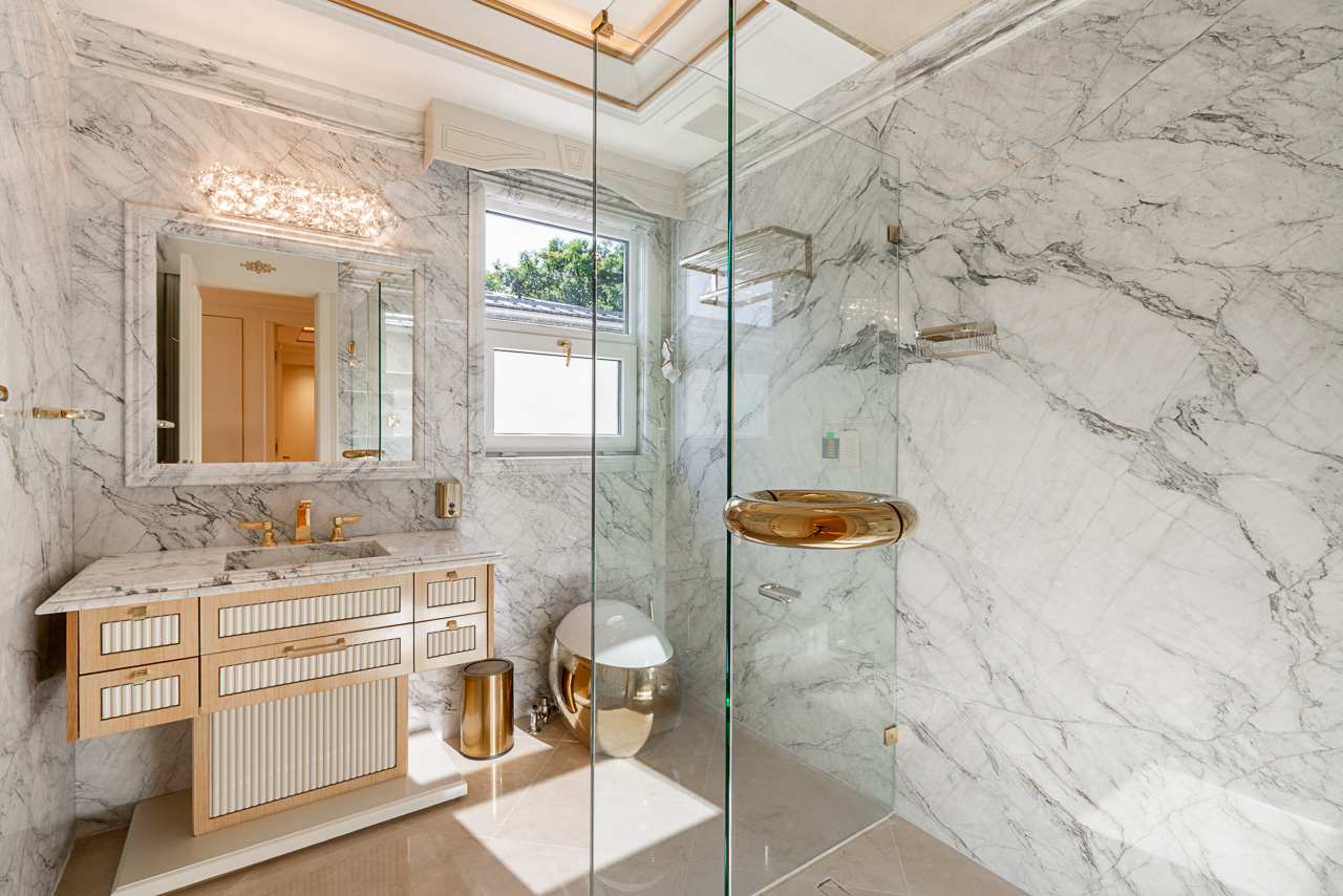 West Vancouver Homes for Sale