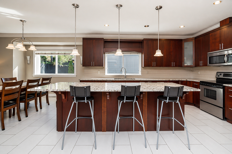 West Vancouver Homes