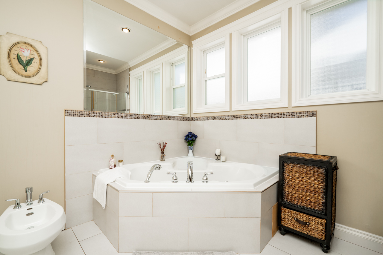 West Vancouver Homes