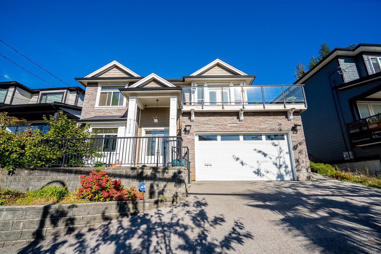West Vancouver Waterfront Homes
