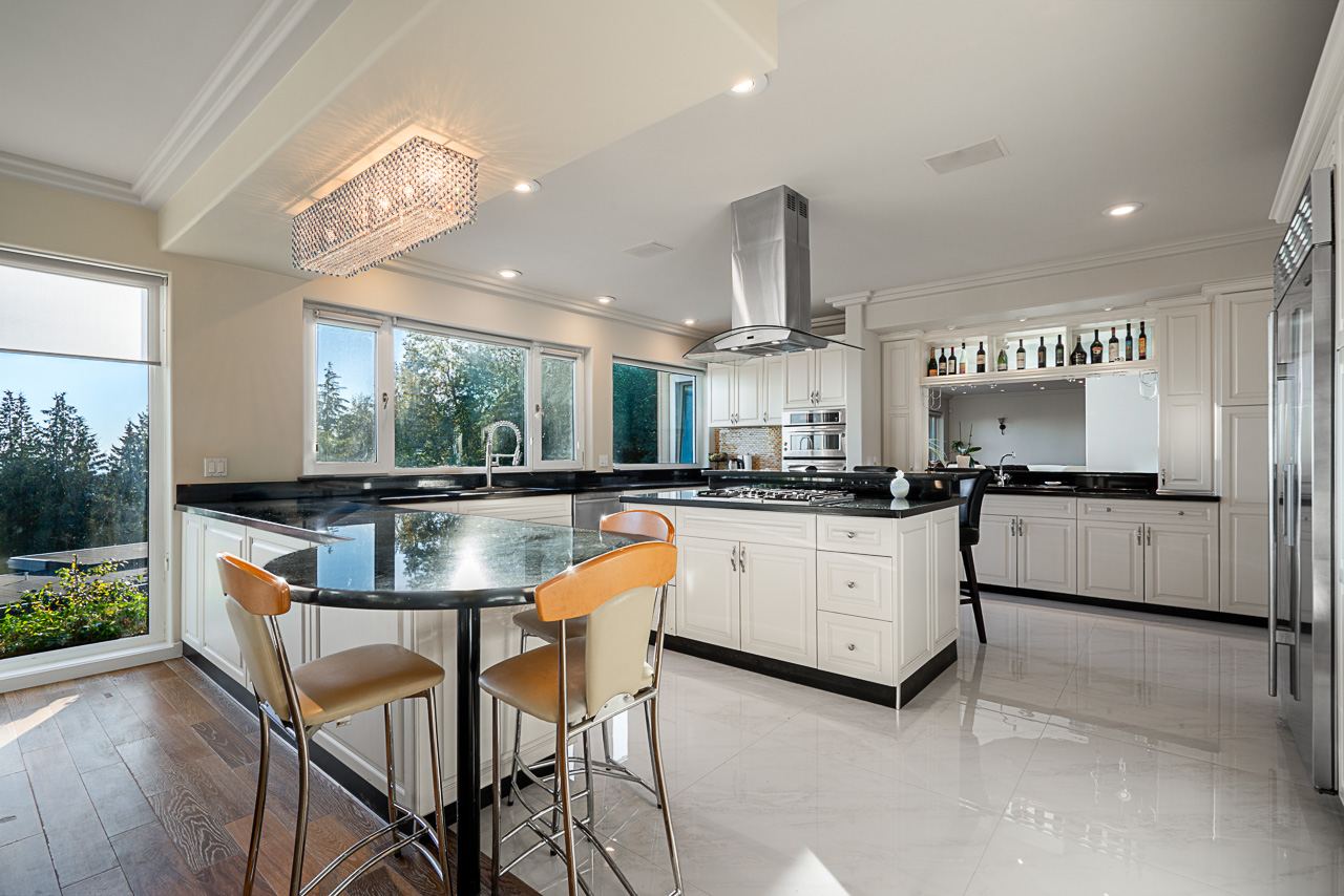 West Vancouver Waterfront Homes