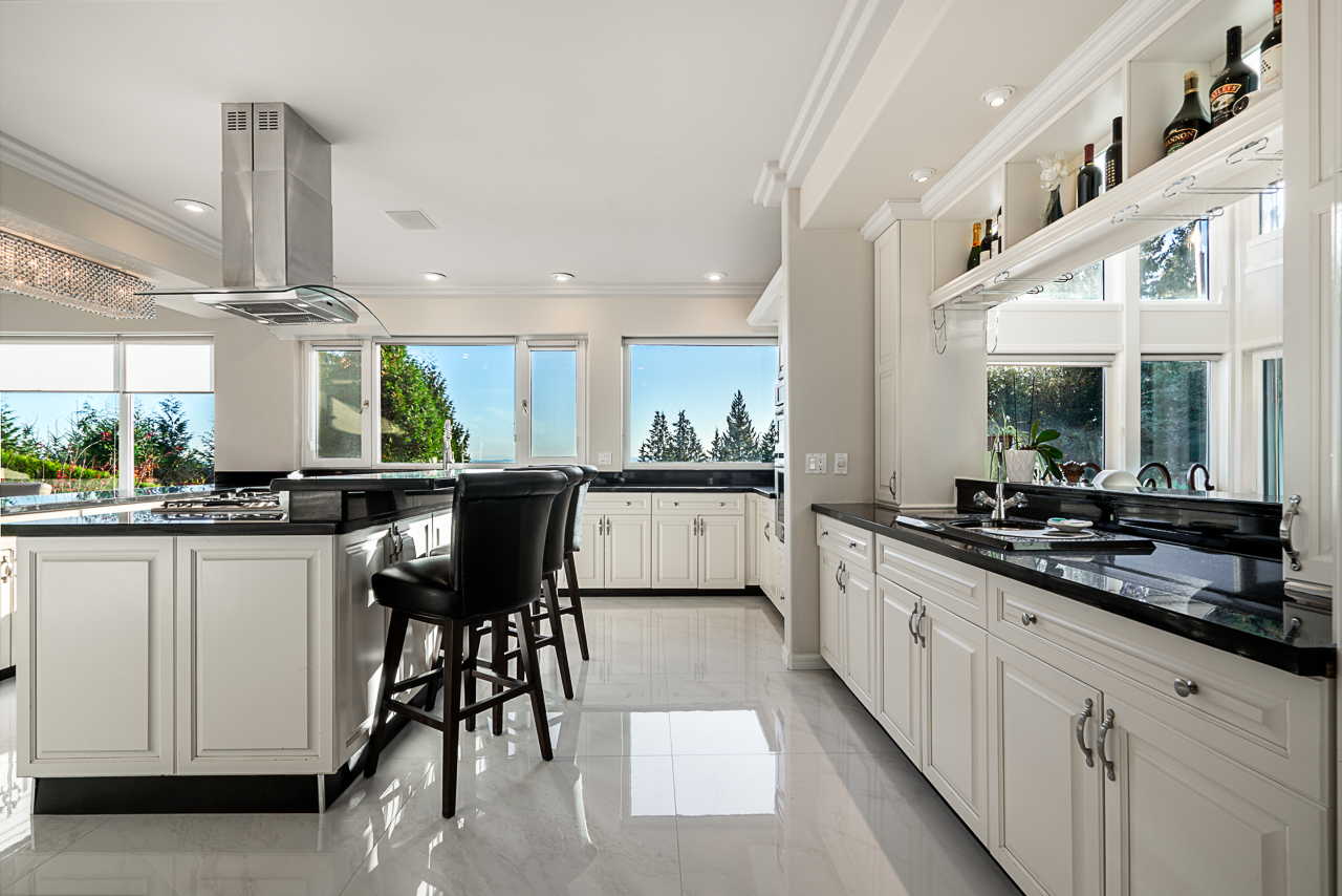 West Vancouver Homes for Sale