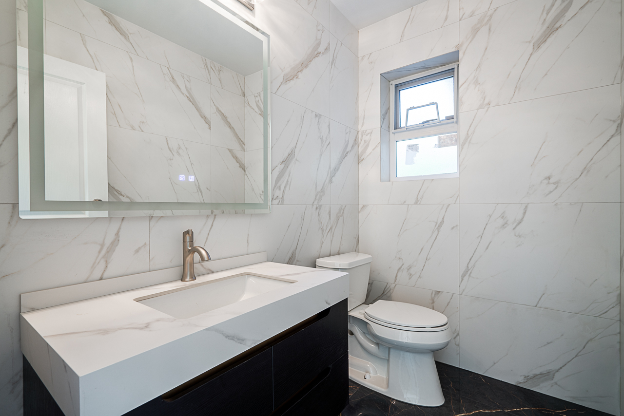 West Vancouver Homes