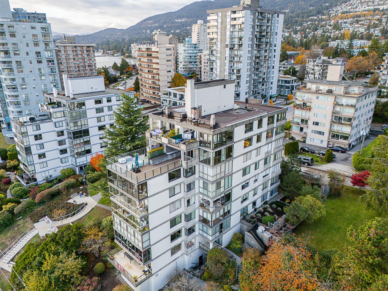 West Vancouver Water Front Homes