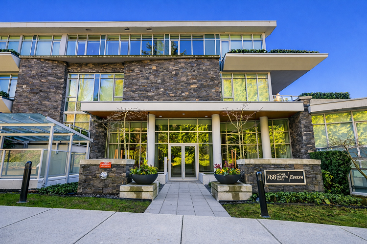 West Vancouver Water Front Homes