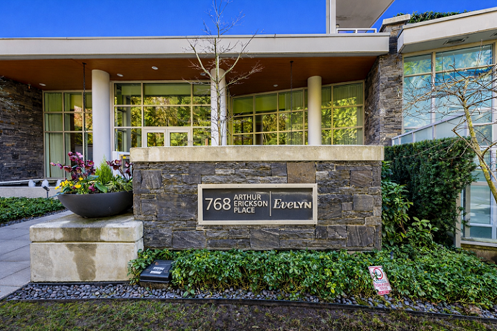 West Vancouver Homes