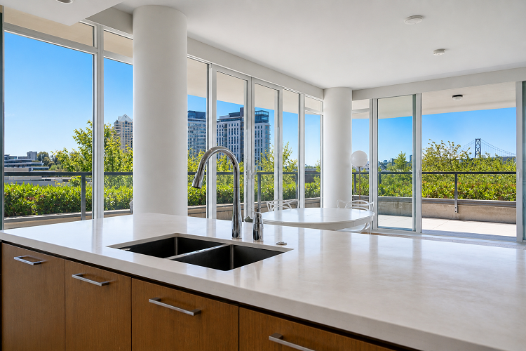 West Vancouver Real Estate
