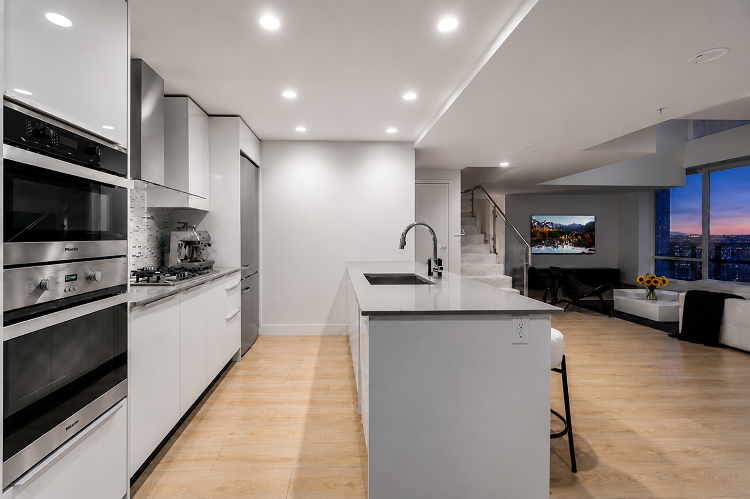 West Vancouver Luxury Homes