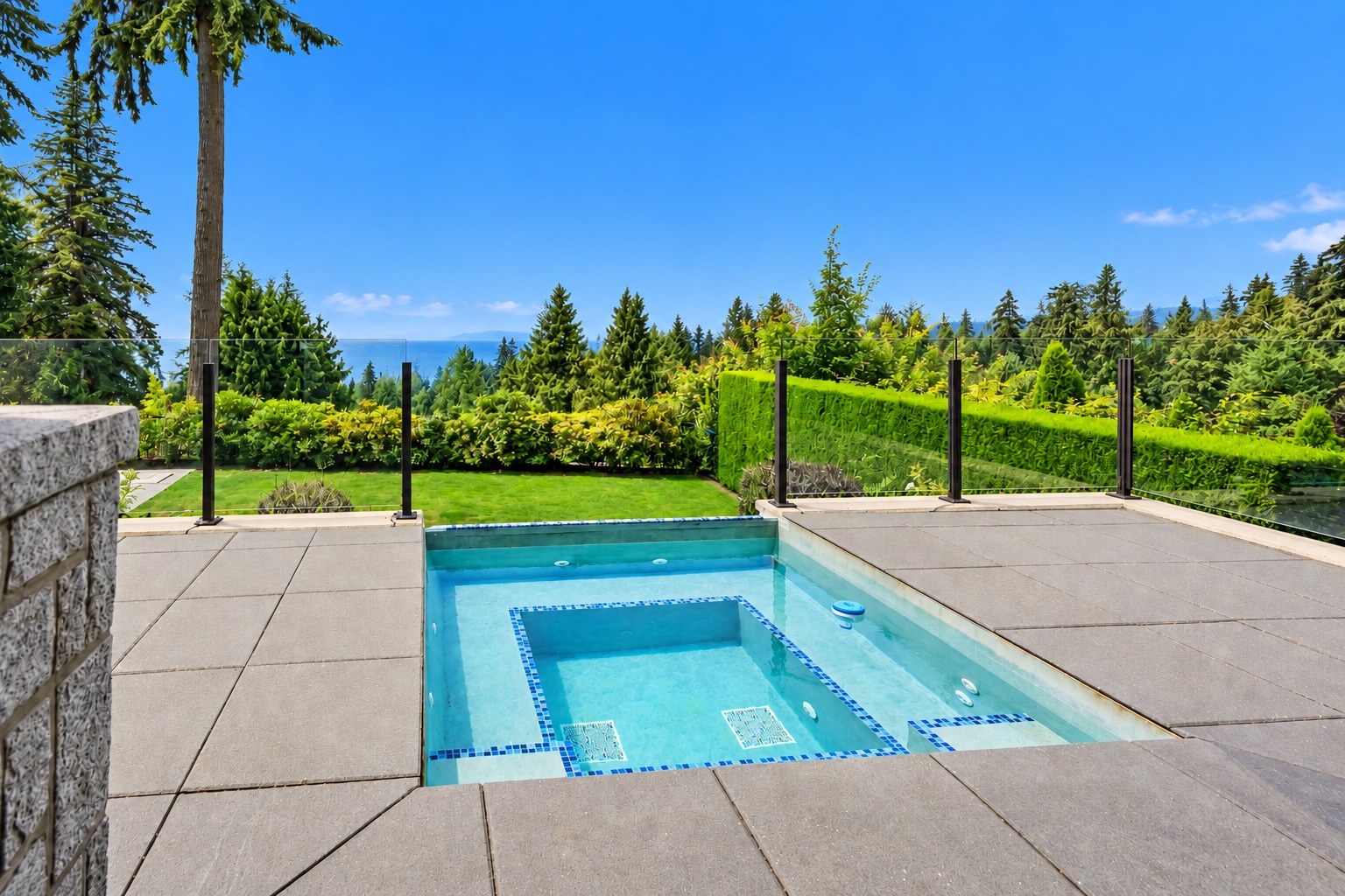 West Vancouver Real Estate