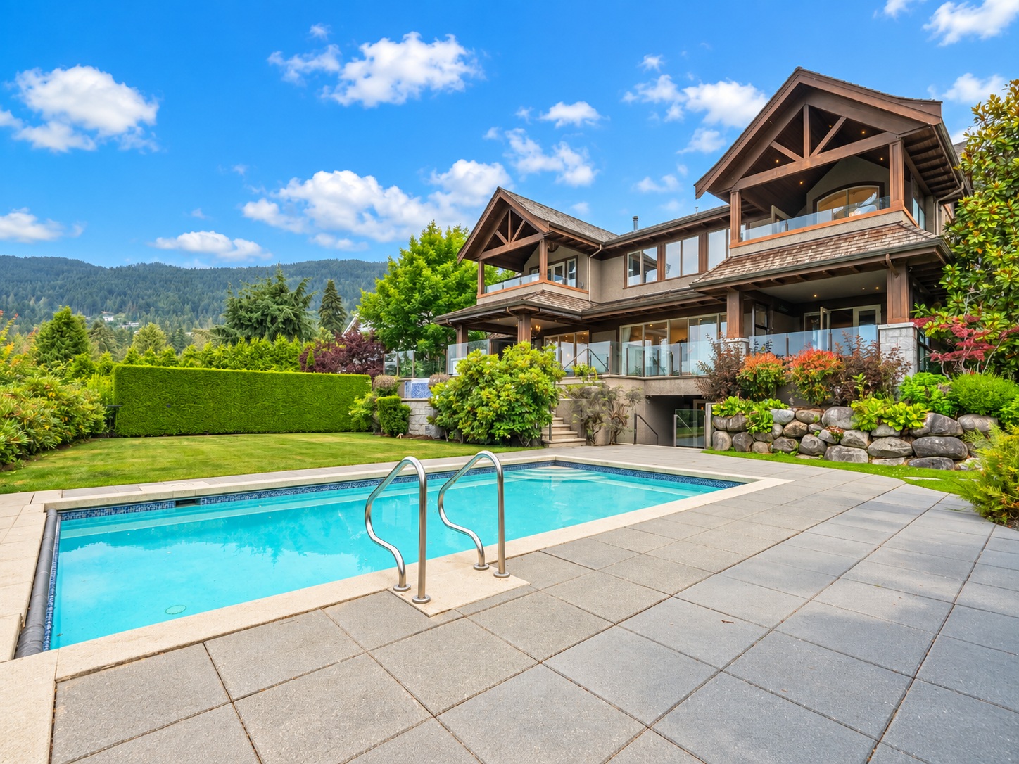 West Vancouver Real Estate