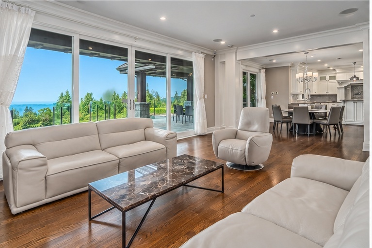 West Vancouver Luxury Homes