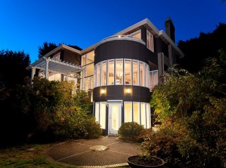 West Vancouver Water Front Homes