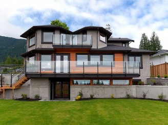 West Vancouver Waterfront Homes