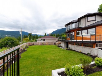 West Vancouver Water Front Homes