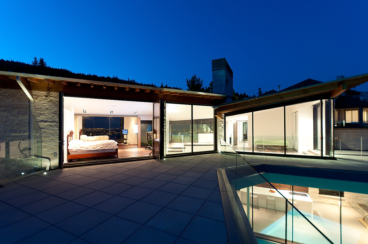 West Vancouver Water Front Homes