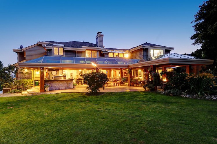 West Vancouver Water Front Homes